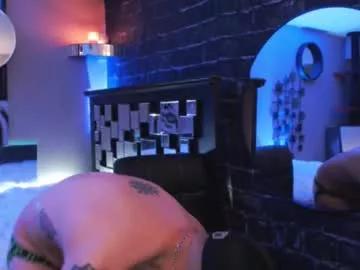 Tommy_knuckles from Chaturbate