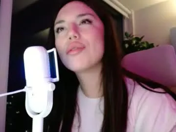 transfrmgirl98 on Chaturbate