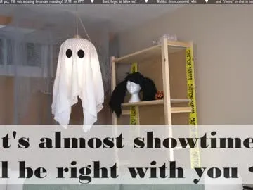 vivid_whit on Chaturbate 