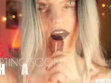 Freechat yulladao on Chaturbate