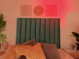 Freechat aluna_sweet on Flirt4Free