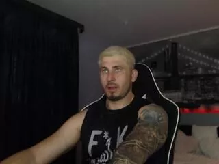 Offline andy_nice on Flirt4Free