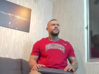 Offline bruce_dallas on Flirt4Free