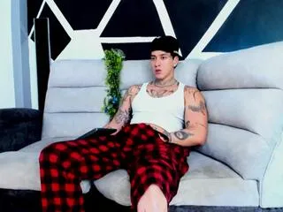 Offline justin_fuller on Flirt4Free