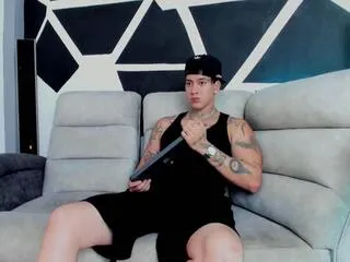 Offline justin_fuller on Flirt4Free