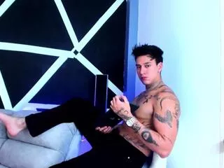 Offline justin_fuller on Flirt4Free