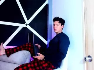 Offline justin_fuller on Flirt4Free