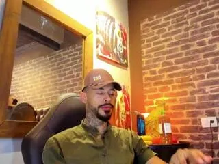 Freechat rocky_millan on Flirt4Free