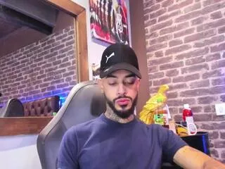 Freechat rocky_millan on Flirt4Free