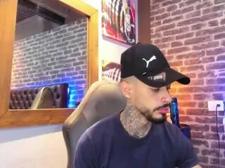 Freechat rocky_millan on Flirt4Free