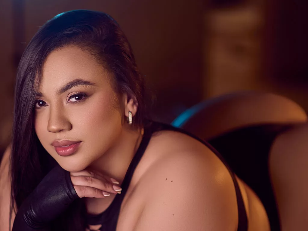 LiveJasmin CarolineBleir is Freechat CarolineBleir — Spend time with people who bring positive energy, enjoy laughter and spontaneous moments