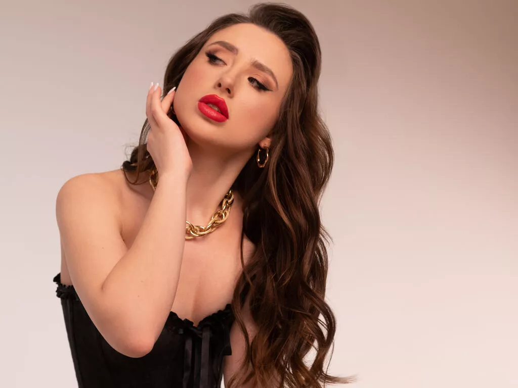 LiveJasmin JuliCarter is Freechat JuliCarter — I like to spend time in the company of intelligent men who know a lot about female beauty and sensuality.