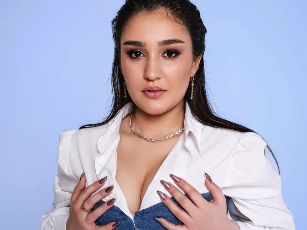 LiveJasmin LindeWhite is Freechat LindeWhite — I will be happy to dance an alluring striptease for you and seduce you with my soft touches! Enjoy it!