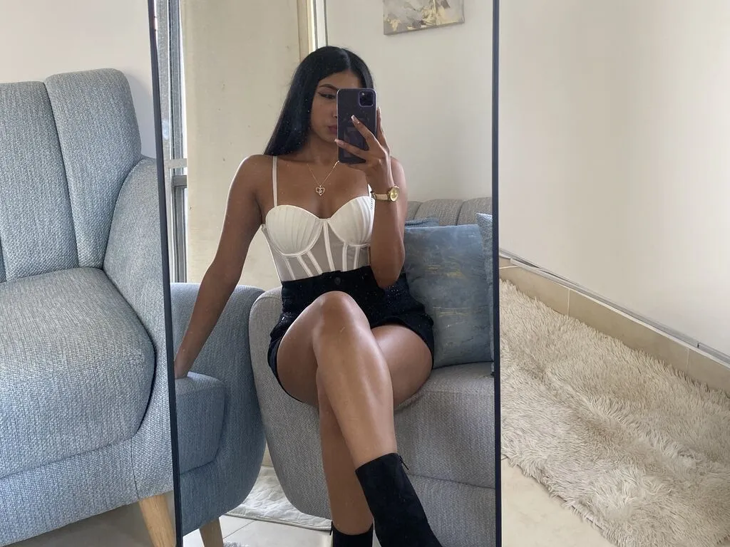 LiveJasmin SusanLarue is Freechat SusanLarue — Are you ready for a evening of pleasure? My stripdance its waiting for you make me vibe while you control me.