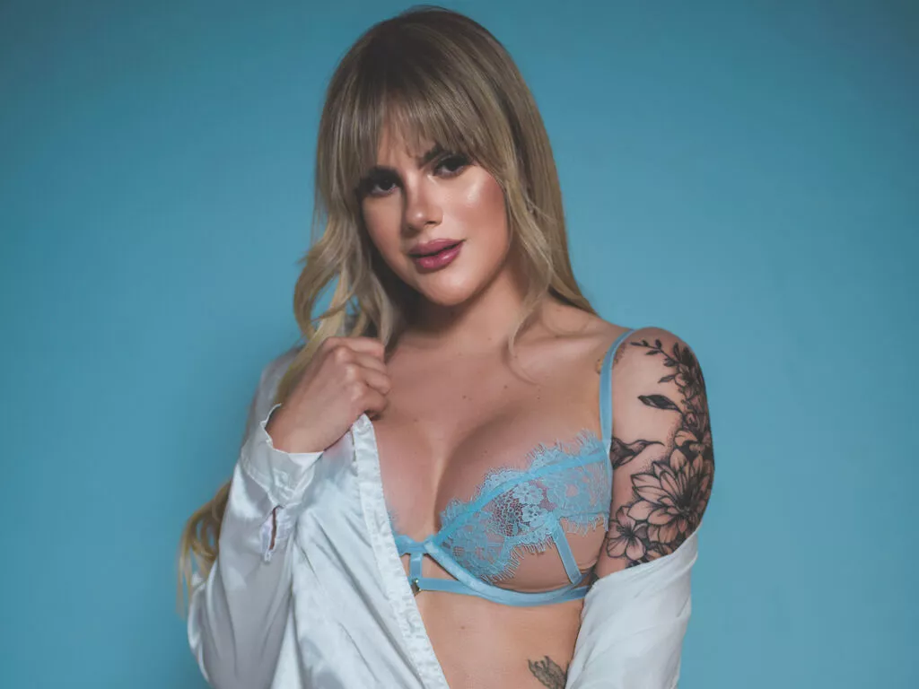 LiveJasmin TinaMercier is Freechat TinaMercier — I adore sweet, respectful, generous men... the kind who know how to treat a woman like a princess and know how to guide a fantasy. A gentleman who makes me smile, pampers me, and makes me feel special is the one who truly captures my attention and...