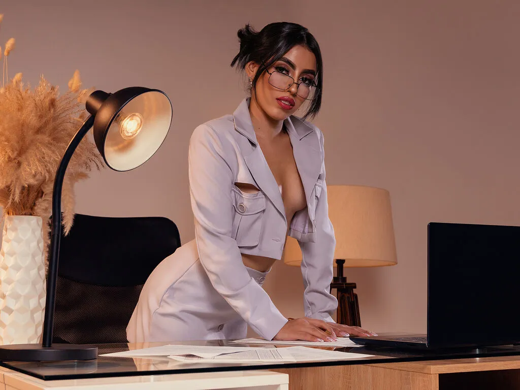 LiveJasmin VioletteMoons is Private VioletteMoons — Playful conversations, soft kisses, cheeky smiles, and people who make me laugh. I love when someone knows how to be sweet... and a little bold at the same time.