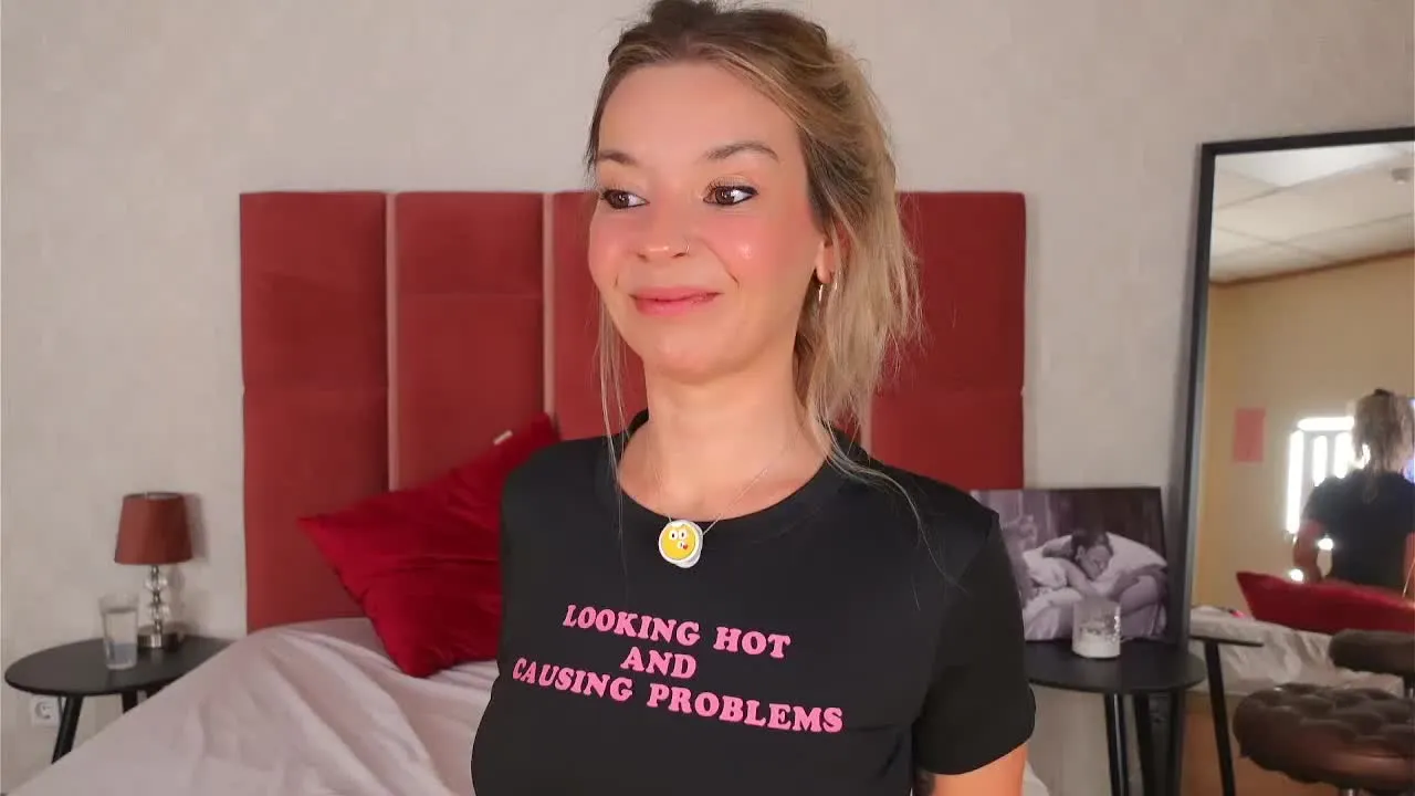 AliceViva on Streamray