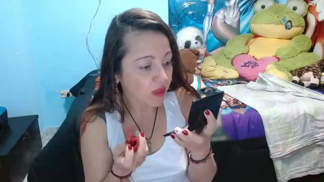 Offline AnieHorny on Streamray