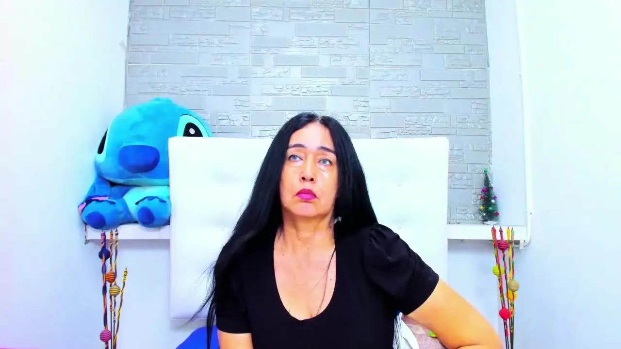 Offline AshleyCutee4 on Streamray