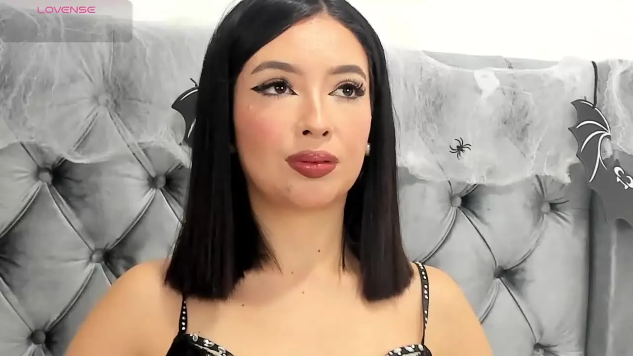 Freechat JennDavis on Streamray