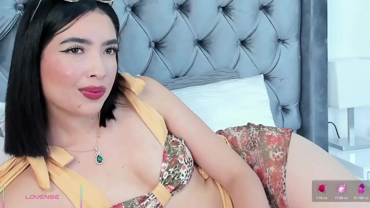 Freechat JennDavis on Streamray