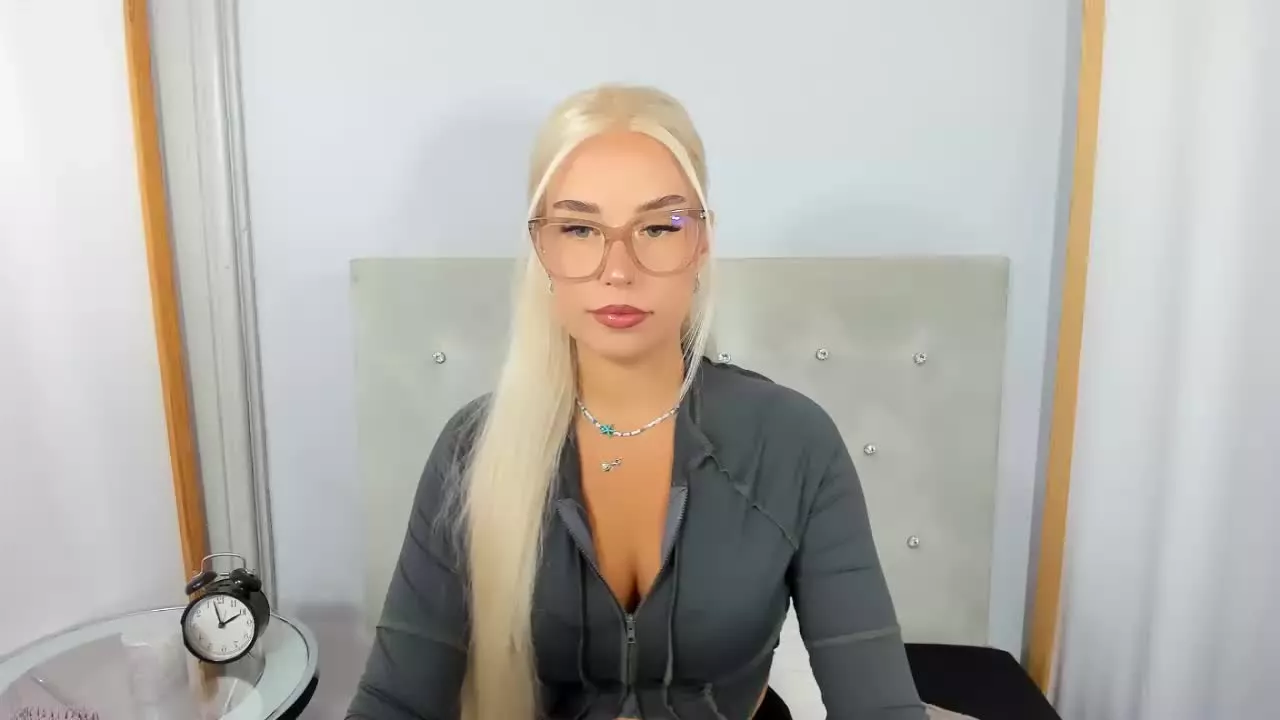 Freechat KristyMiss on Streamray