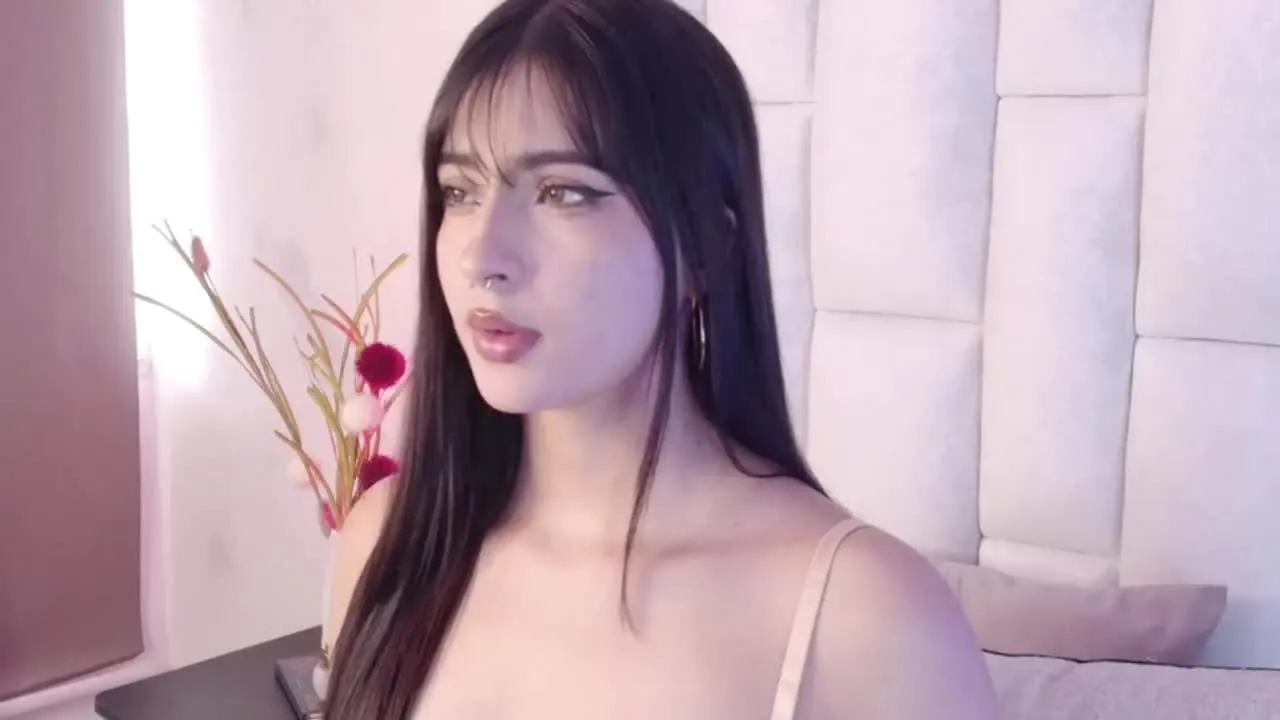 Freechat Naomi_Stone on Streamray