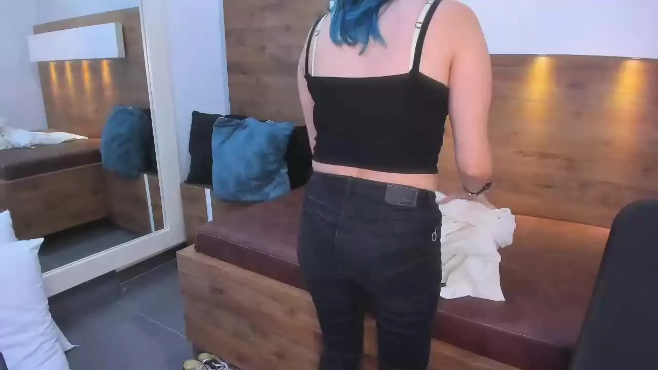 NaomyCarpentier — Group on Streamray