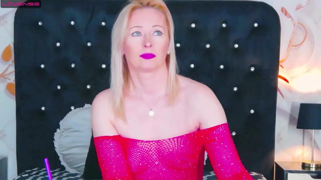 OliviaShaw on Streamray