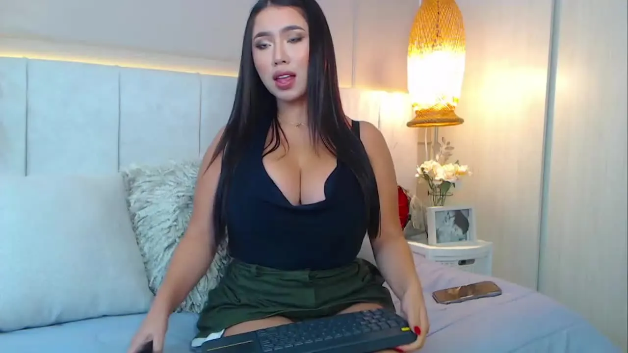 Offline TamaraFuentes on Streamray