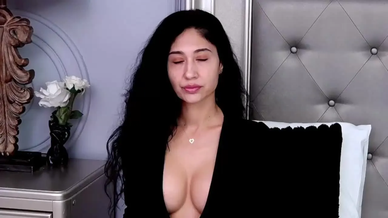 Offline VanessaCulpo on Streamray