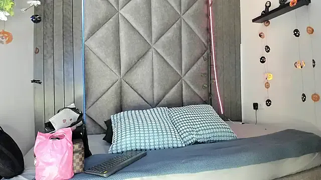 AbbyWathson on StripChat