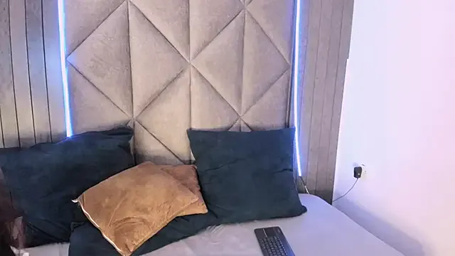 AbbyWathson on StripChat