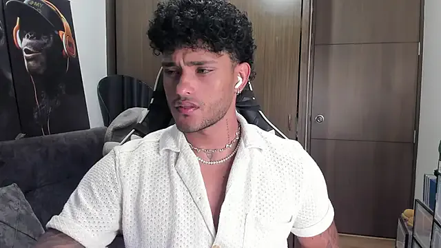 StripChat Alessandro_Vanni is Freechat Alessandro_Vanni — GET FULLY NAKED FOR YOU SENSUALLY