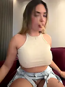 AnaCarrera on StripChat 