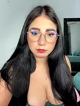 Freechat Anniferreira2 on StripChat