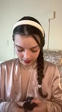 Freechat AriaHeavenss on StripChat