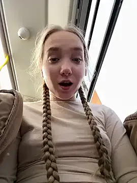 bambi_lu on StripChat