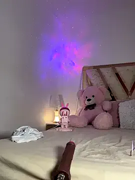 bella__honey on StripChat