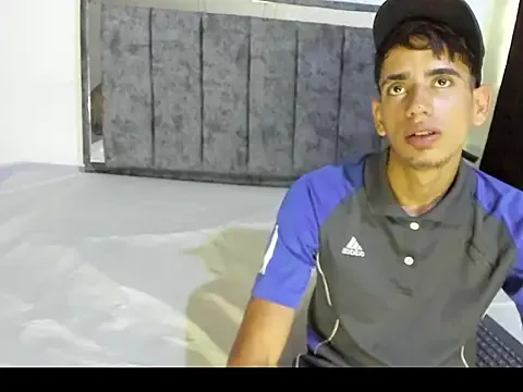 Freechat brian_sexlove on StripChat