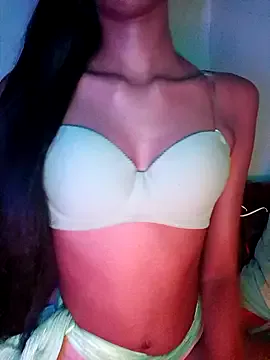 Group BunnyBloom25 on StripChat