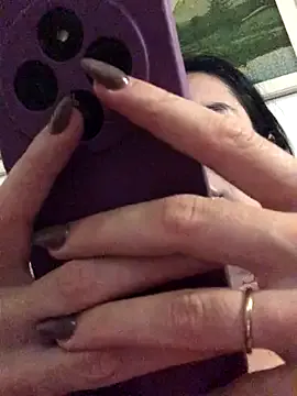 Catmila94 — Gozar quietinha (me em casa) 