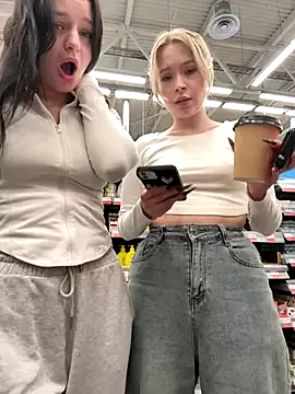 Private Cum_girlss on StripChat