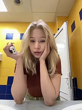 Private Cum_girlss on StripChat