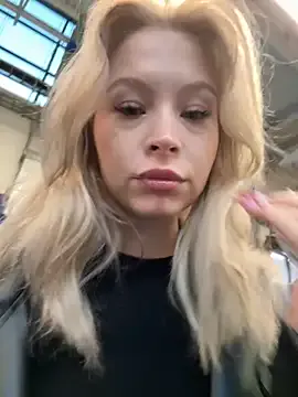 Private Cum_girlss on StripChat