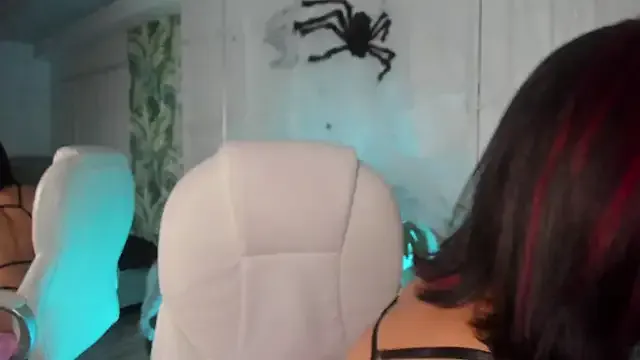 cute_hollywood on StripChat