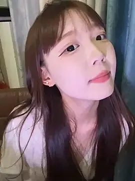 Freechat D-033 on StripChat