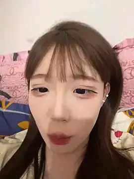 Freechat D-033 on StripChat