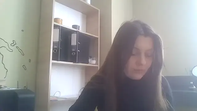 Freechat DollyRoma on StripChat