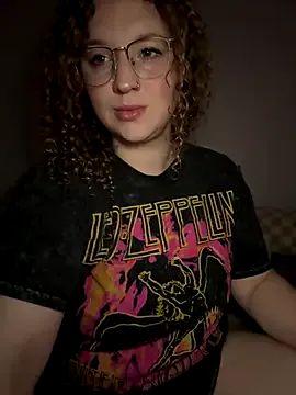 EmmieRae on StripChat 